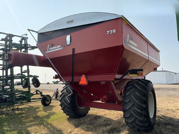 2005 Parker 739 Grain Cart