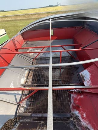 2005 Parker 739 Grain Cart
