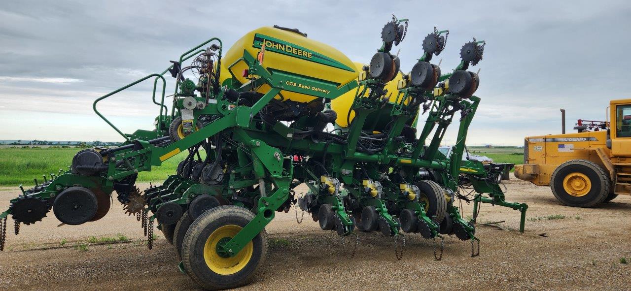 2006 John Deere 1790 Planter