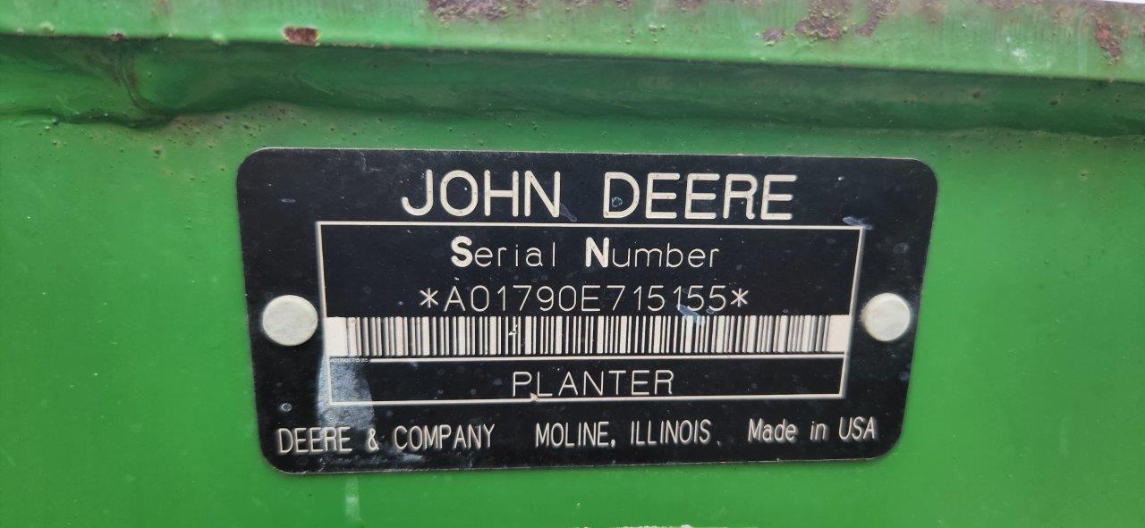 2006 John Deere 1790 Planter