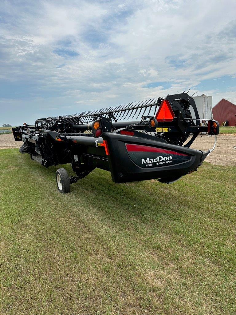 2018 MacDon FD75 Header Draper