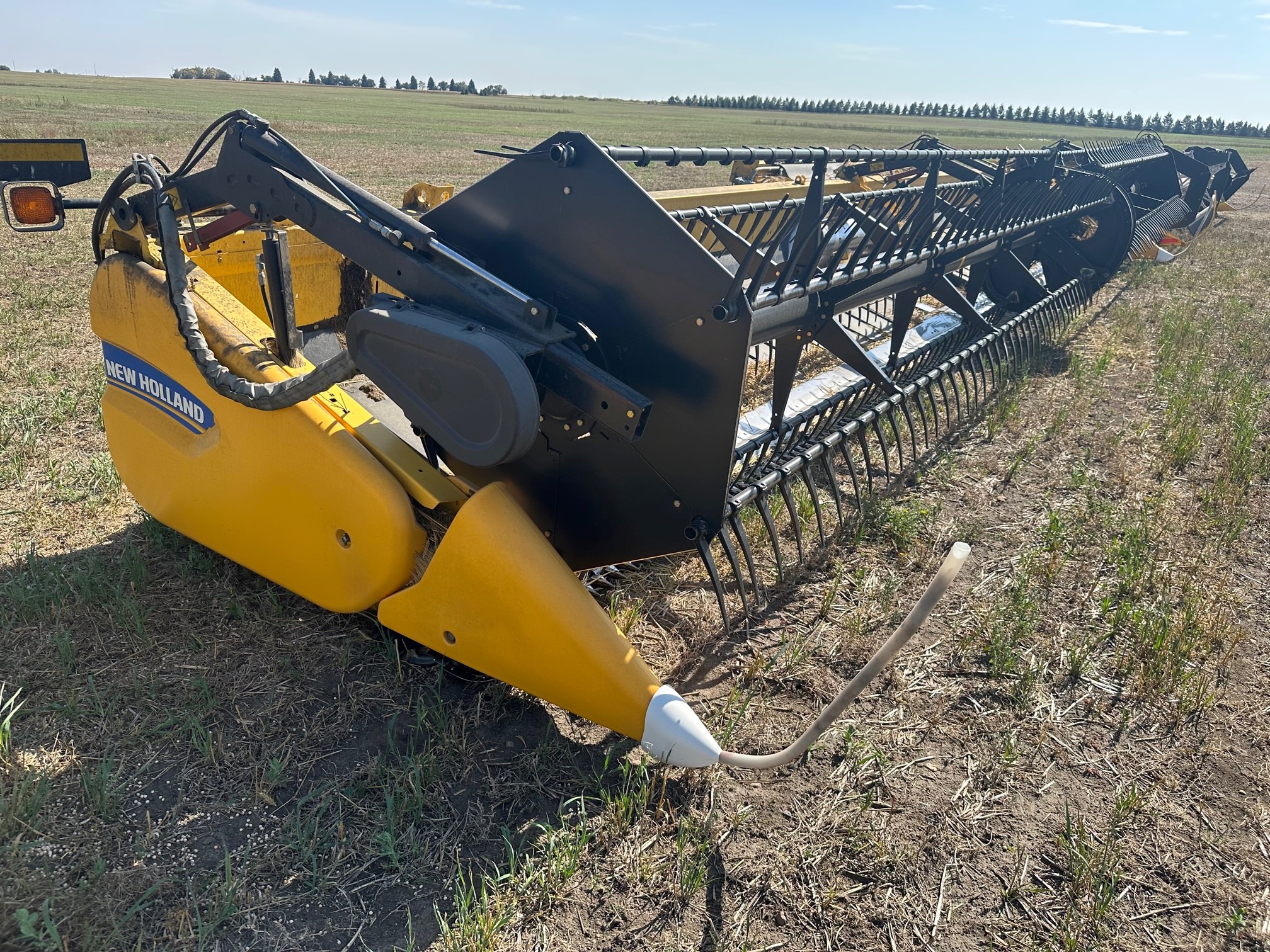 2015 New Holland 880CF Header Draper