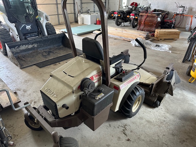 2013 Grasshopper 729T6 Mower/Zero Turn