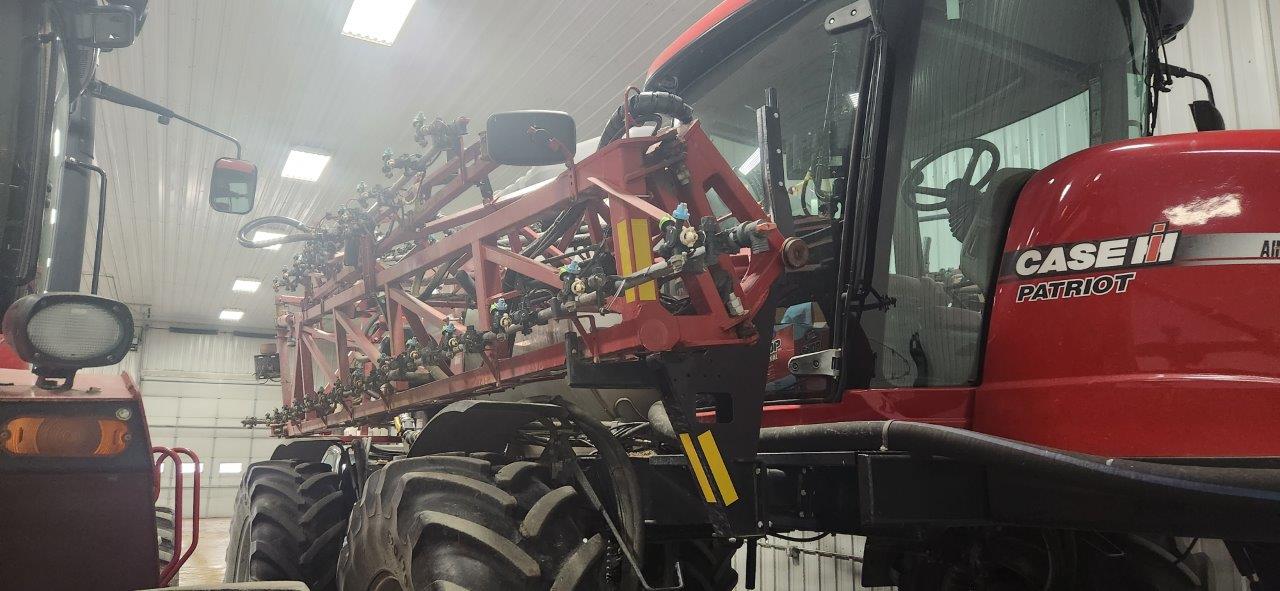 2014 Case IH Patriot 4430 Sprayer/High Clearance