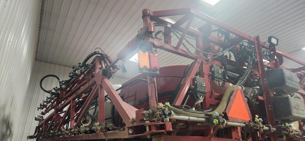 2014 Case IH Patriot 4430 Sprayer/High Clearance