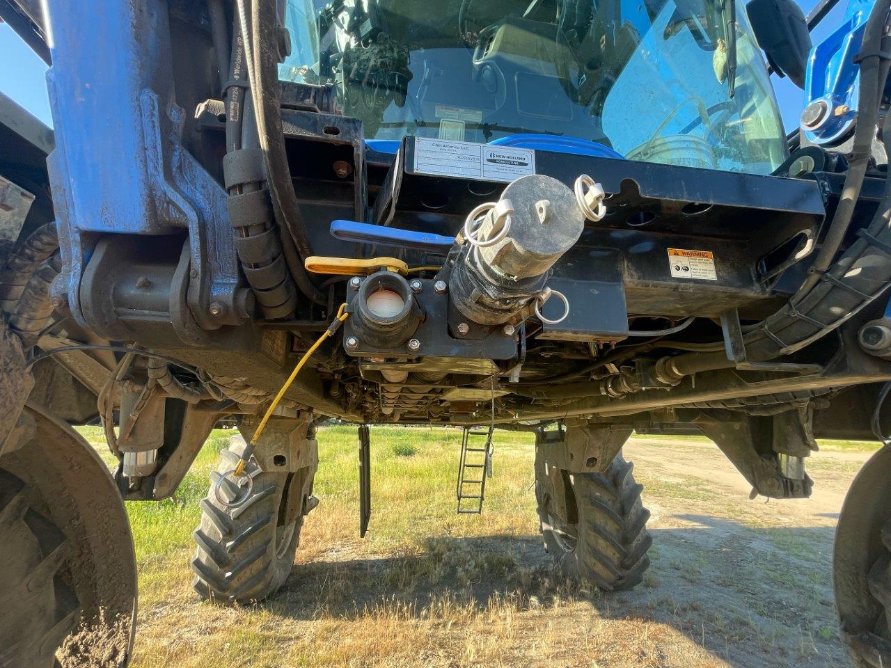 2014 New Holland SP.365F Sprayer/High Clearance