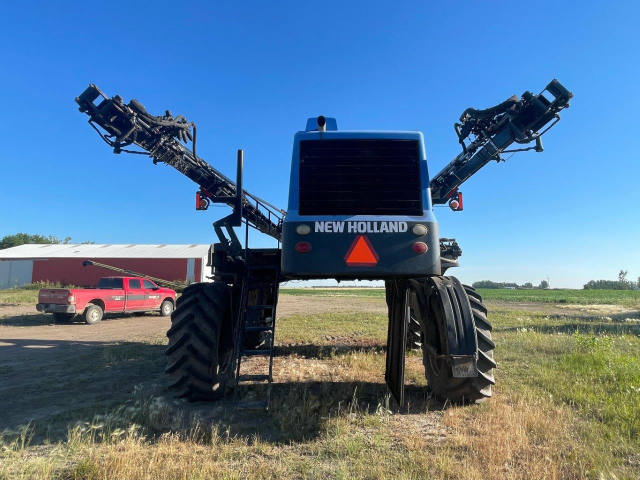 2014 New Holland SP.365F Sprayer/High Clearance