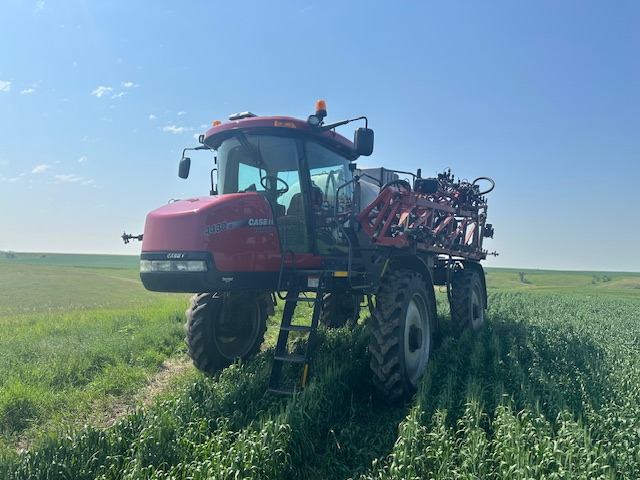 2016 Case IH PAT4430 Sprayer/High Clearance