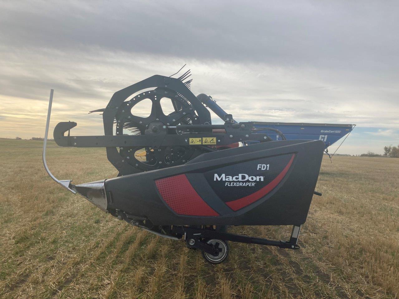 2018 MacDon FD140 Header Combine