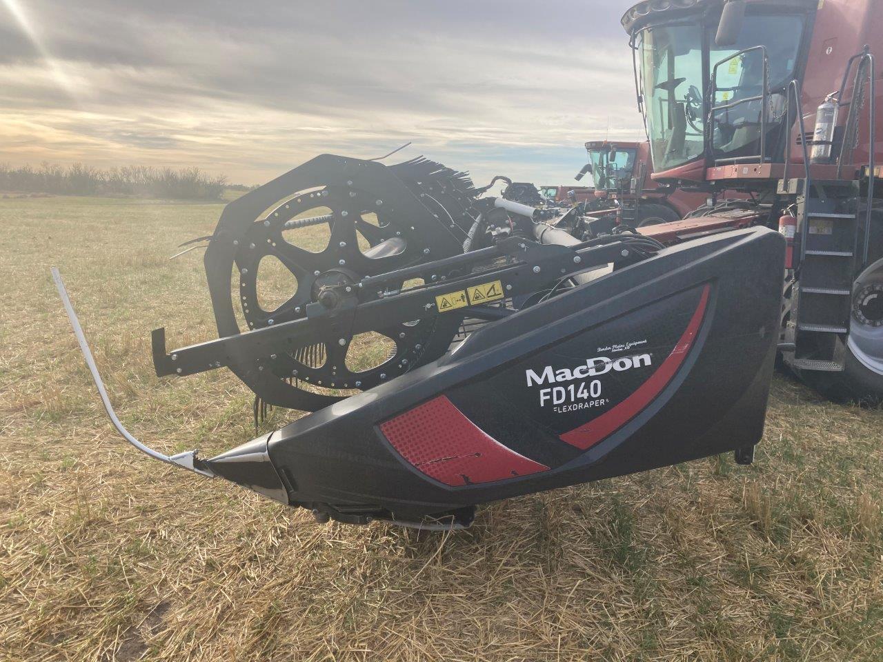 2018 MacDon FD140 Header Combine