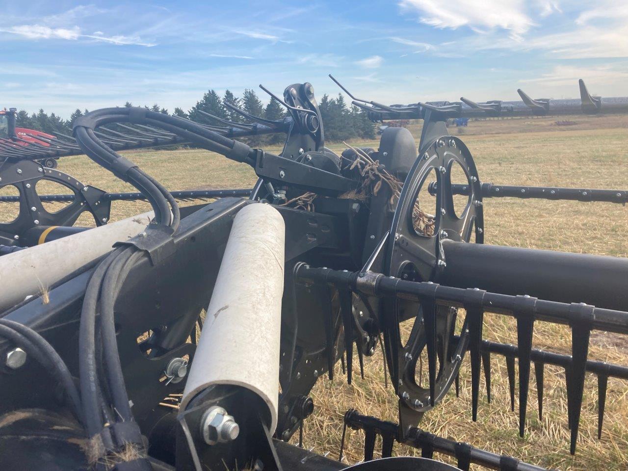 2018 MacDon FD140 Header Combine