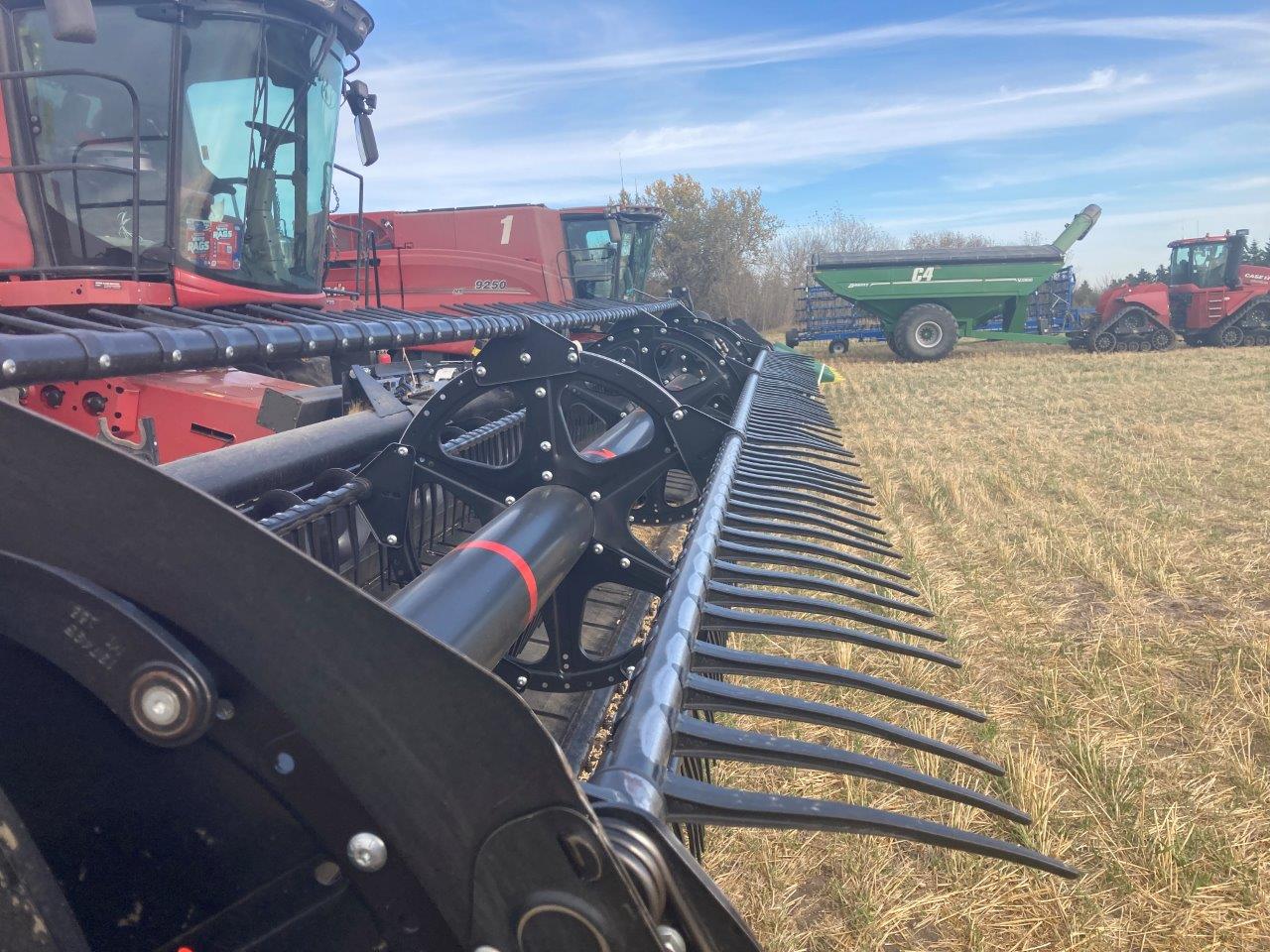 2018 MacDon FD140 Header Combine