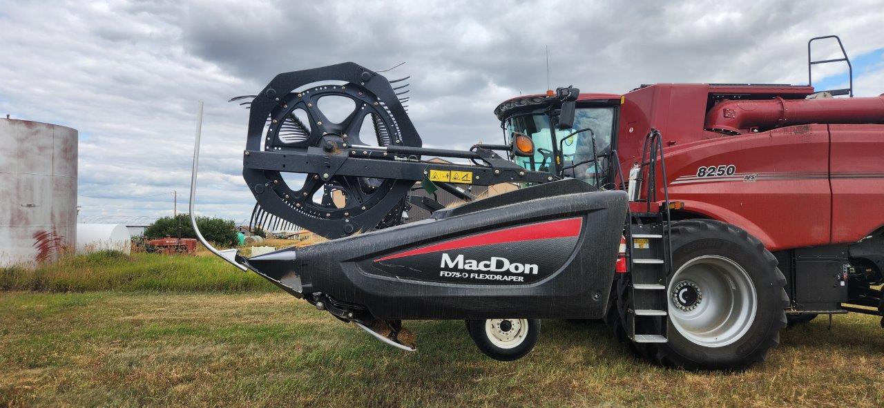 2016 MacDon FD75 Header Draper