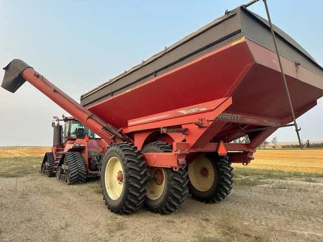 2011 Brent 1282 Grain Cart