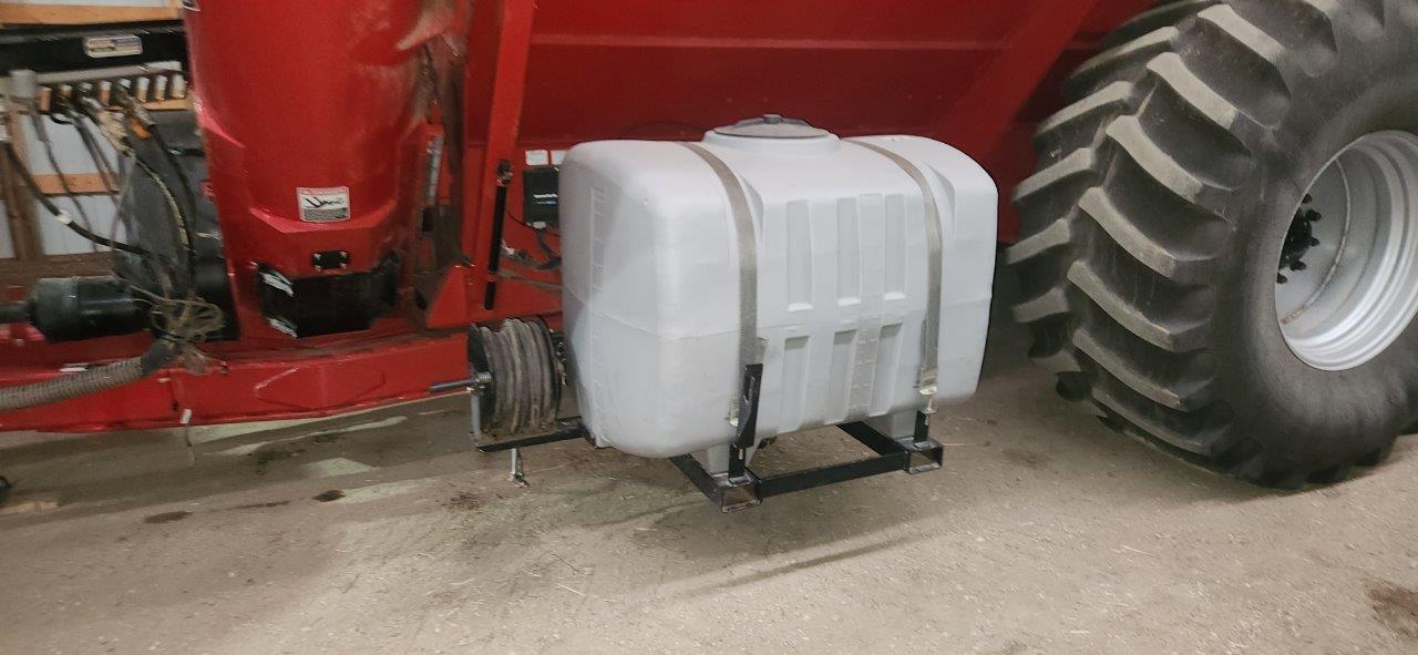 2022 Brent 1596 Grain Cart