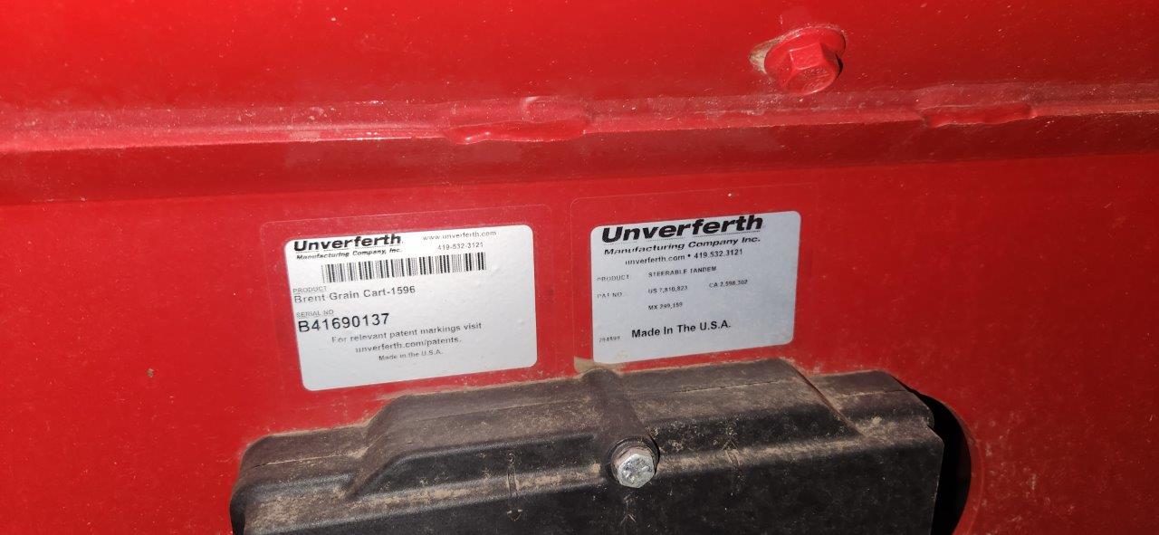 2022 Brent 1596 Grain Cart