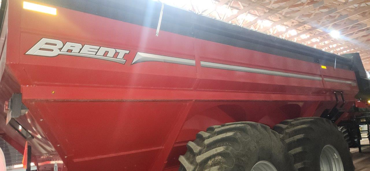 2022 Brent 1596 Grain Cart