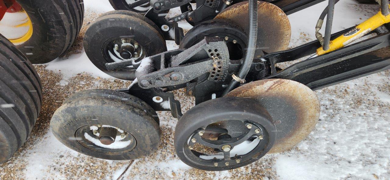 2010 Bourgault 3710 Air Drill