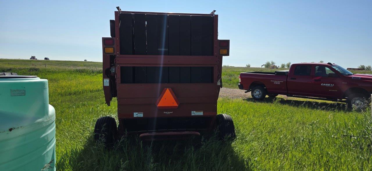 2005 New Holland BR780 Baler/Round