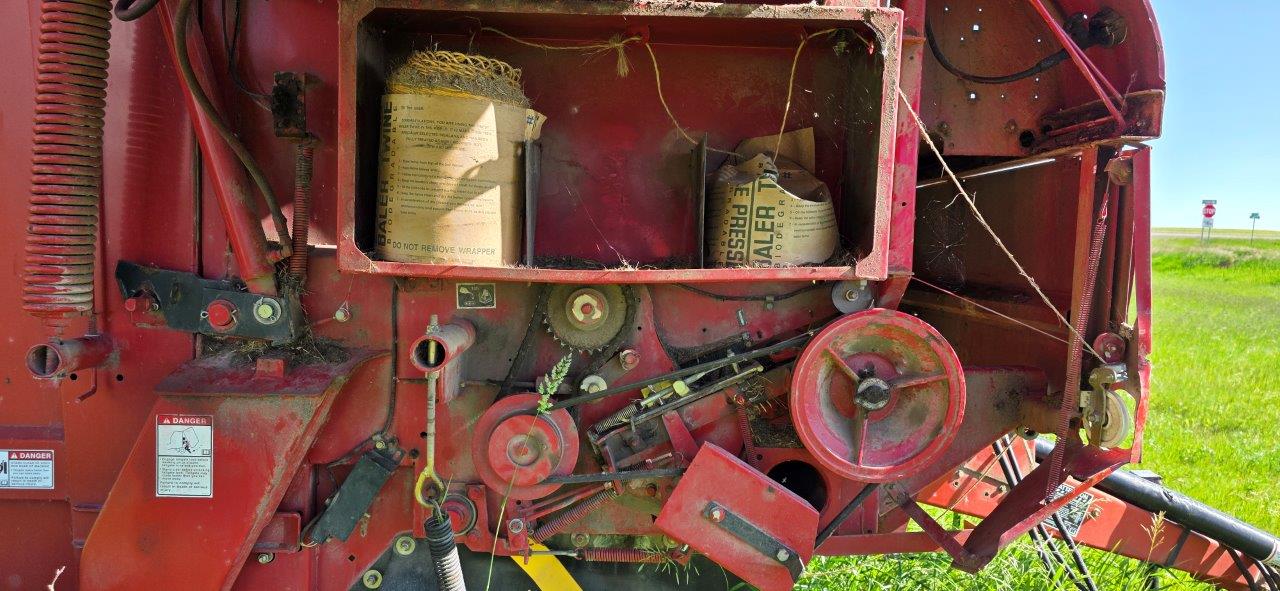 2005 New Holland BR780 Baler/Round