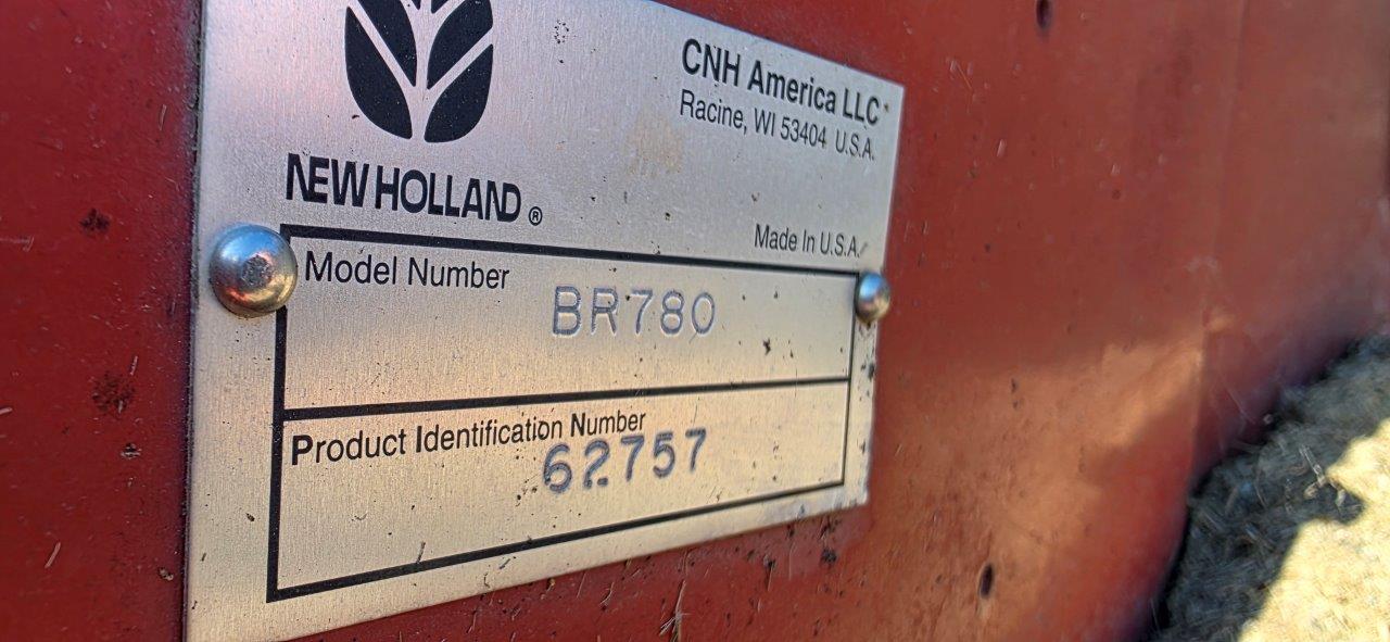 2005 New Holland BR780 Baler/Round