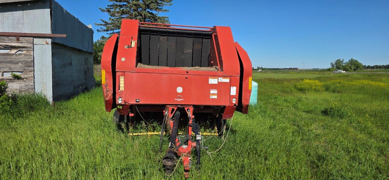 2005 New Holland BR780 Baler/Round
