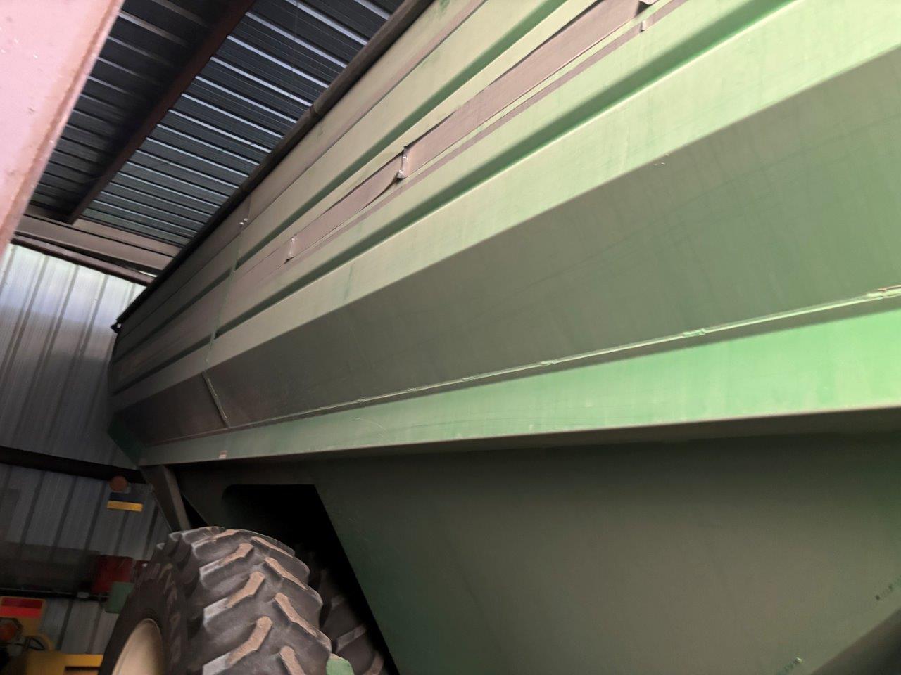 2013 J&M 1401-22 Grain Cart