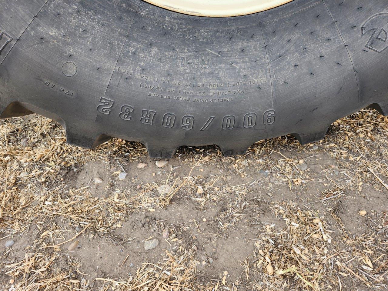 2012 J&M 1050-20S Grain Cart