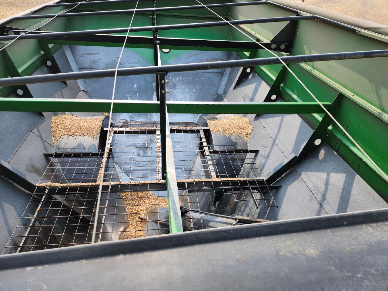 2012 J&M 1050-20S Grain Cart