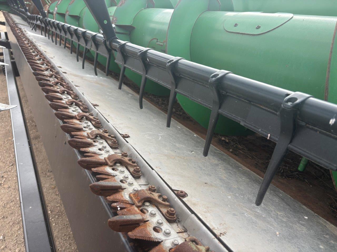 2020 John Deere 635F Header Rigid