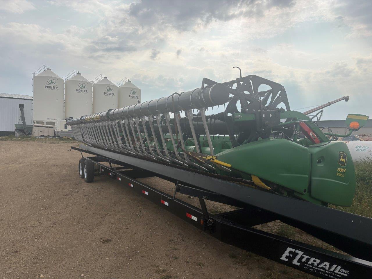 2020 John Deere 635F Header Rigid