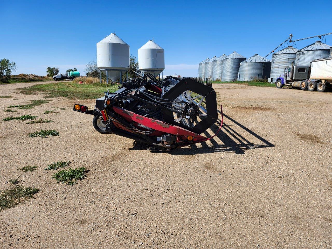 2009 Honey Bee SP40 Header Draper