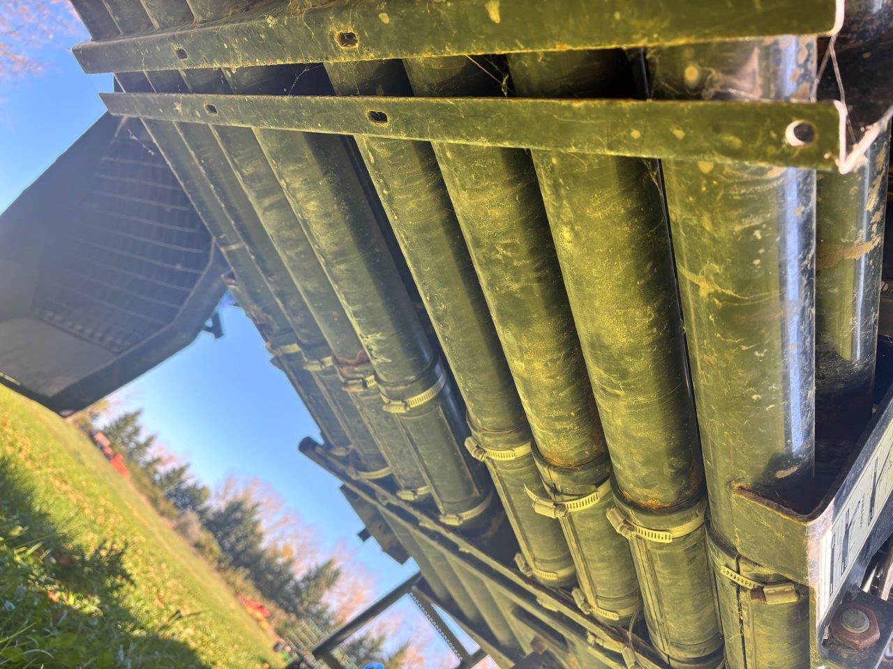 2010 New Holland P2050 Air Drill