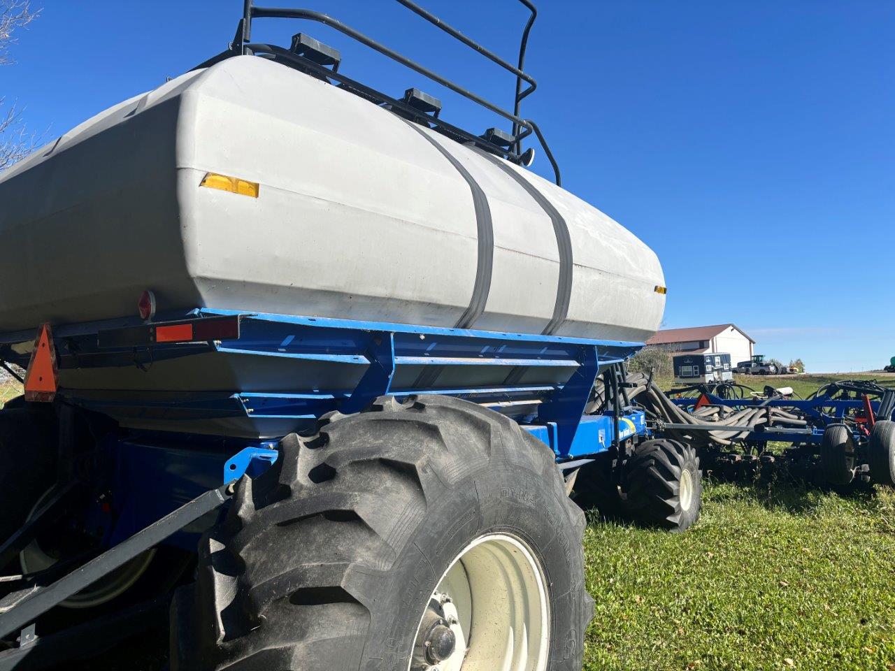2010 New Holland P2050 Air Drill