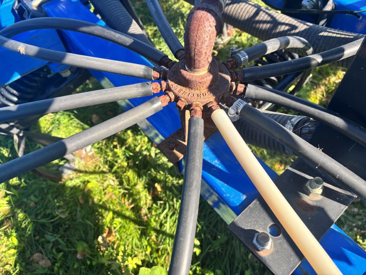 2010 New Holland P2050 Air Drill