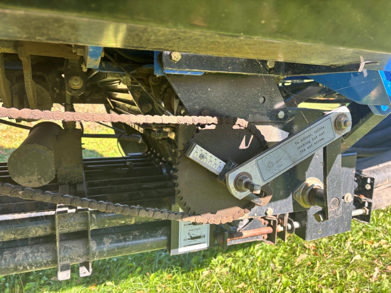 2010 New Holland P2050 Air Drill