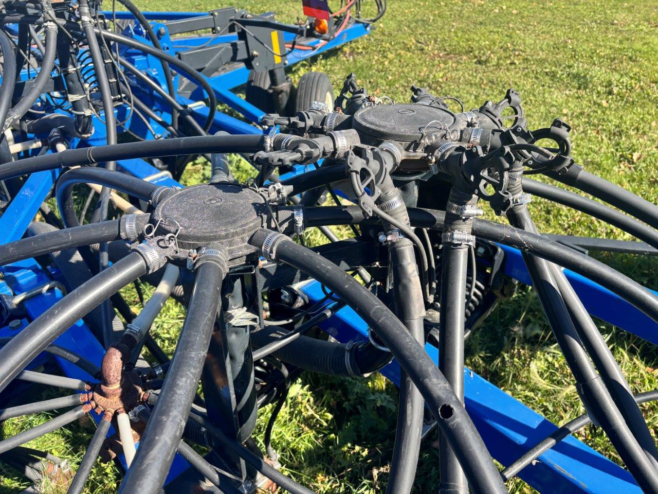 2010 New Holland P2050 Air Drill