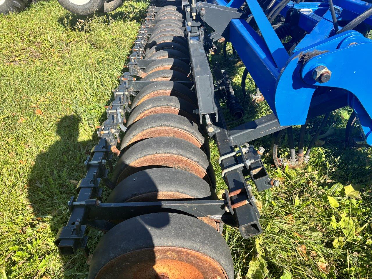 2010 New Holland P2050 Air Drill