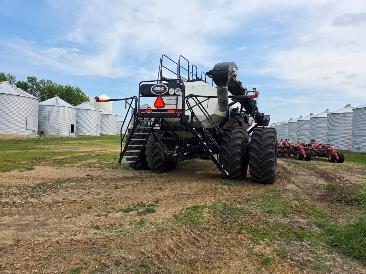 2023 Bourgault 3720-60/9950 Drill/Coulter