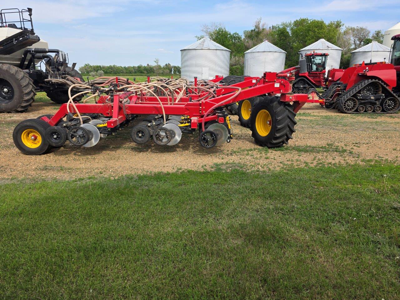 2023 Bourgault 3720-60/9950 Drill/Coulter