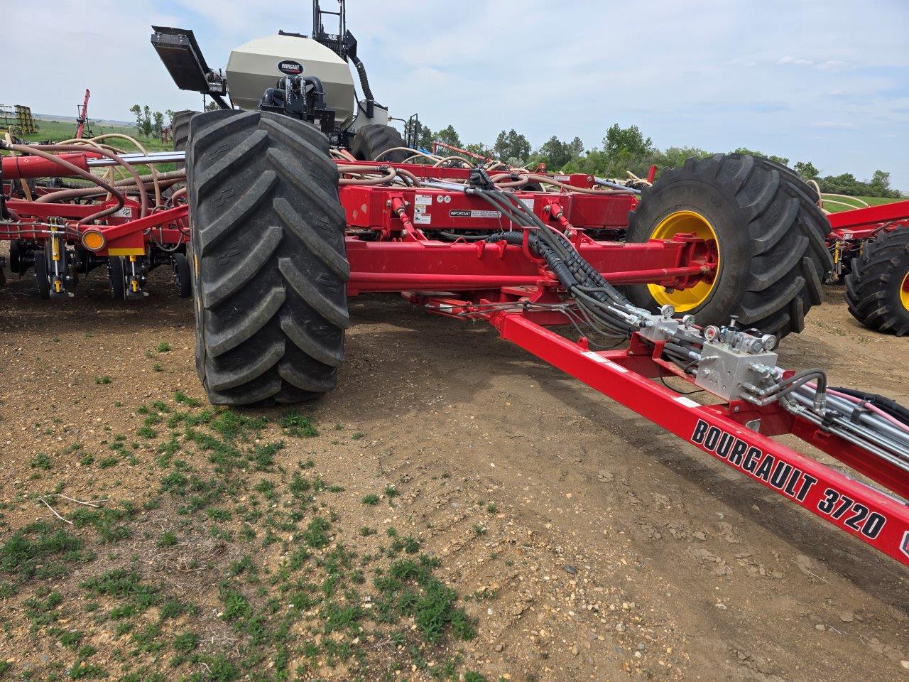 2023 Bourgault 3720-60/9950 Drill/Coulter