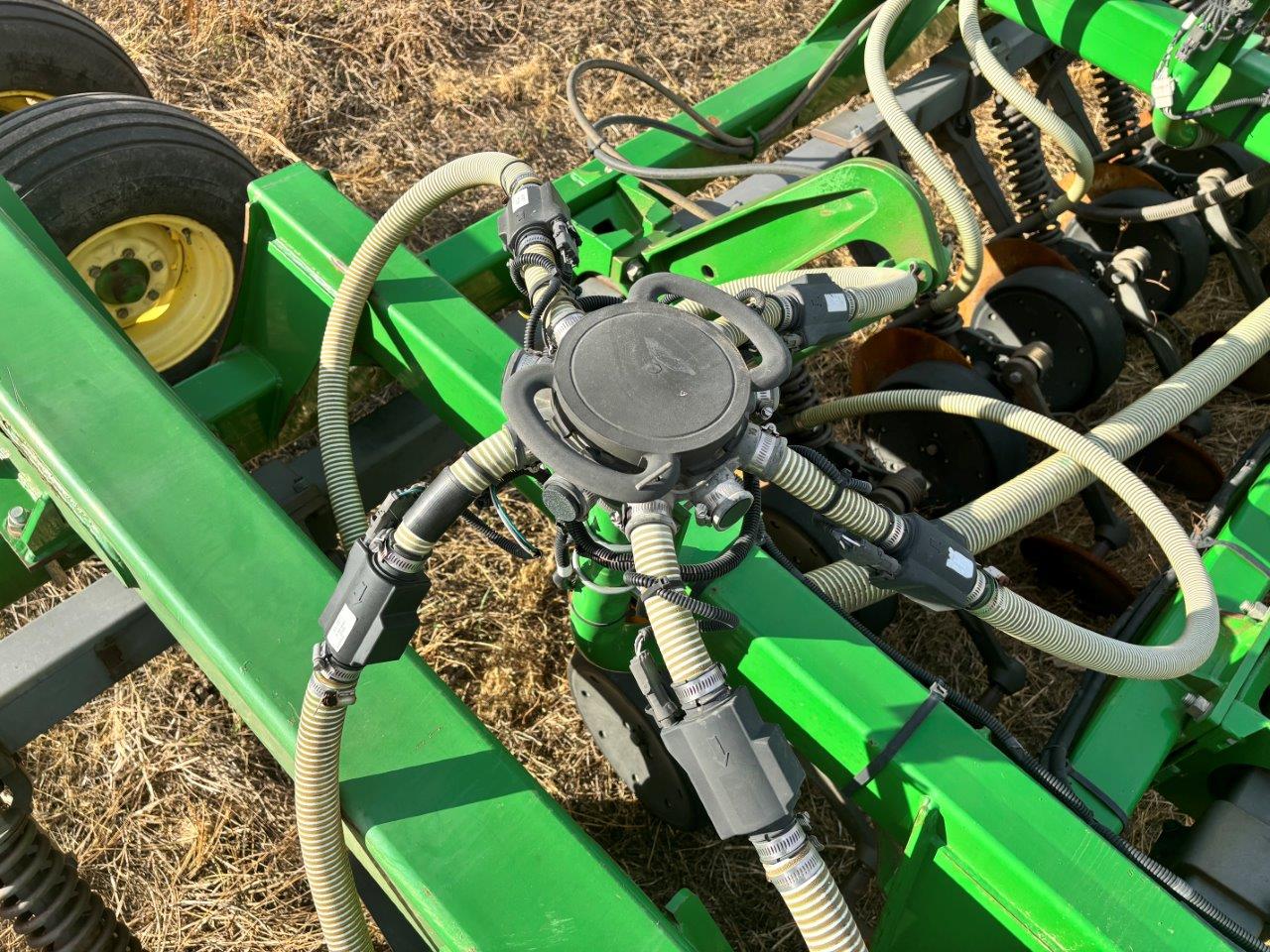 2009 John Deere 1895 Air Seeder