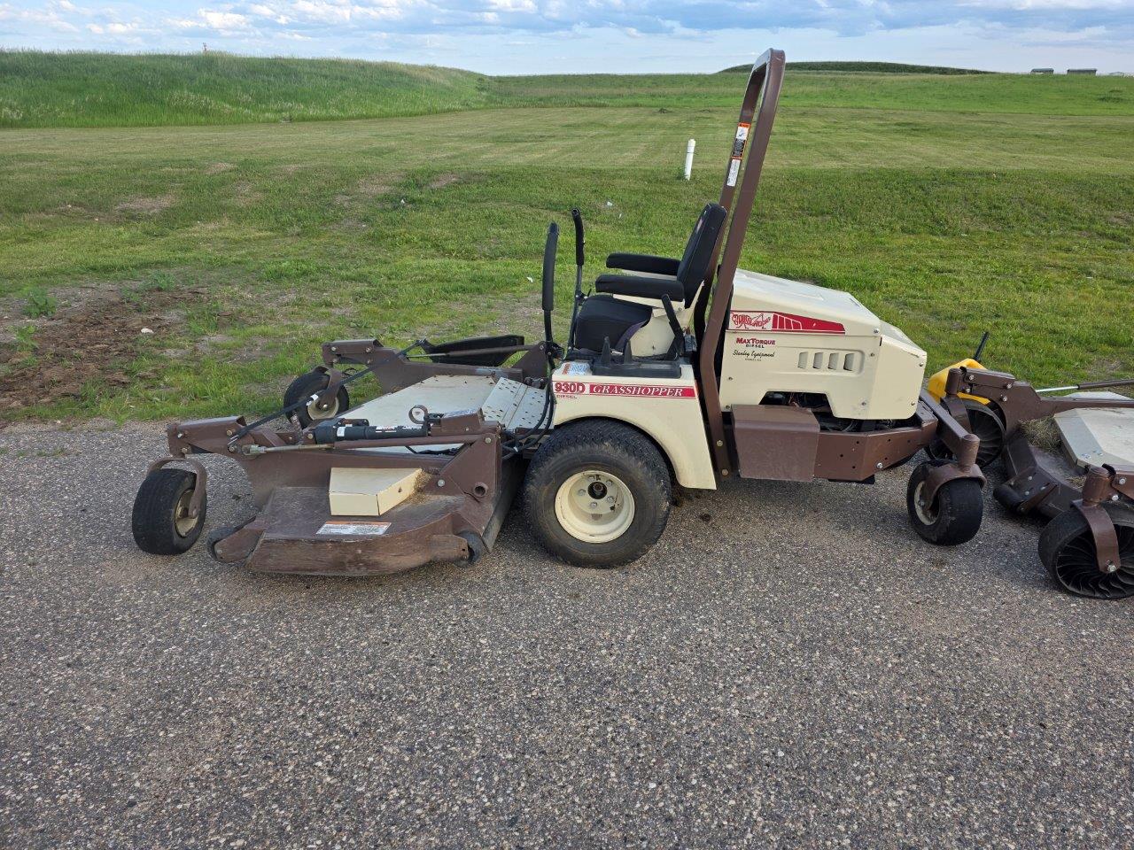 2013 Grasshopper 930D Lawn Tractor