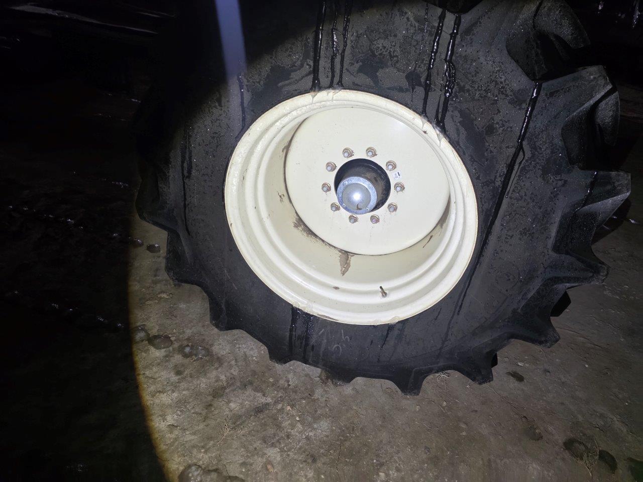 2021 Bourgault 3720/8550 Drill/Cart