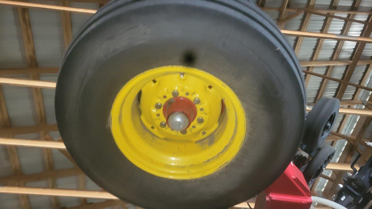 2021 Bourgault 3720/8550 Drill/Cart