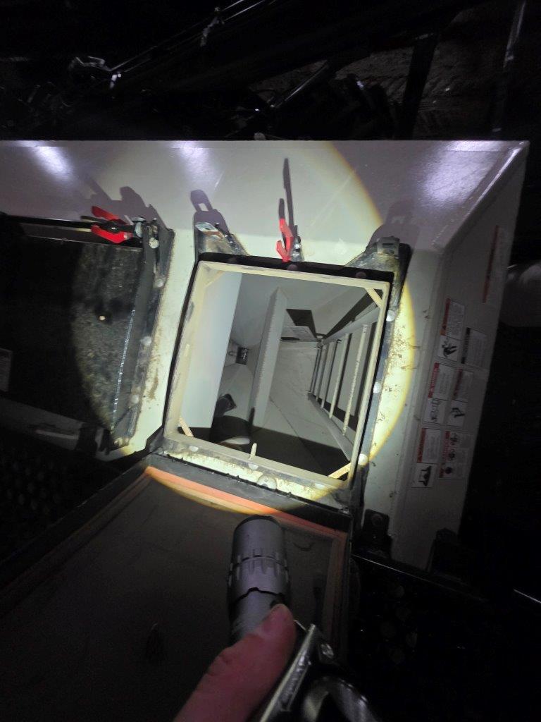 2021 Bourgault 3720/8550 Drill/Cart