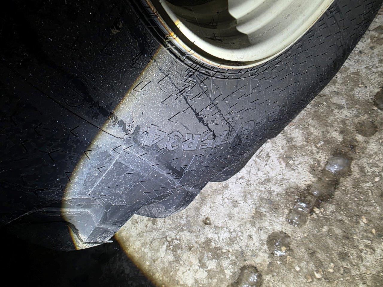 2021 Bourgault 3720/8550 Drill/Cart