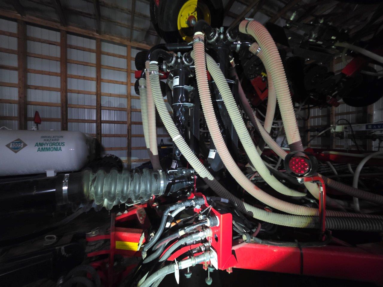 2021 Bourgault 3720/8550 Drill/Cart