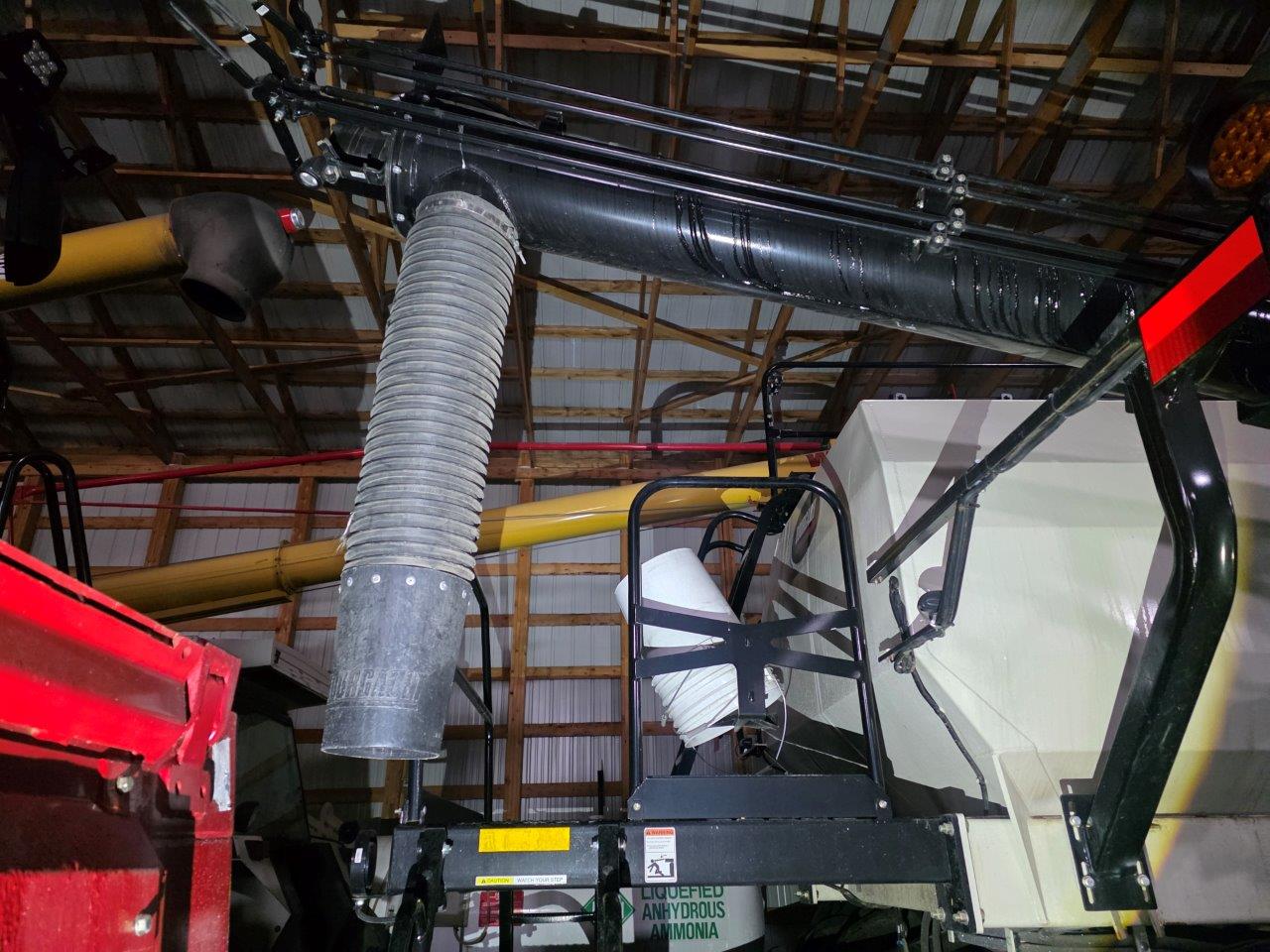 2021 Bourgault 3720/8550 Drill/Cart