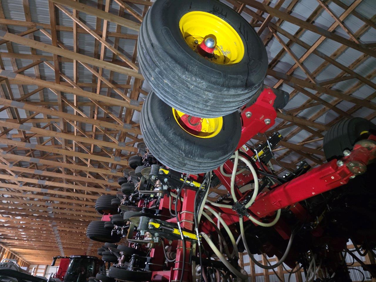 2021 Bourgault 3720/8550 Drill/Cart